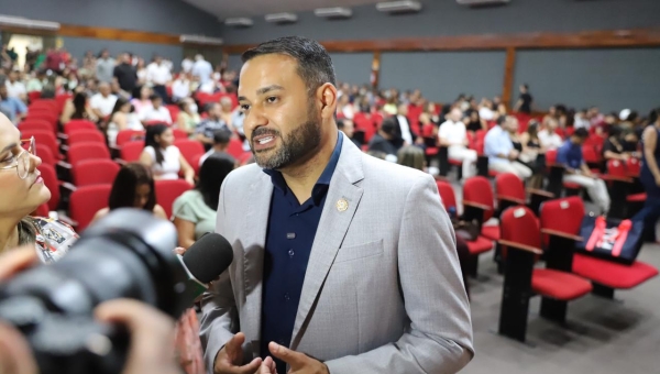 Aberson confirma convocação de mais de 700 professores da Educação Especial para o dia 30